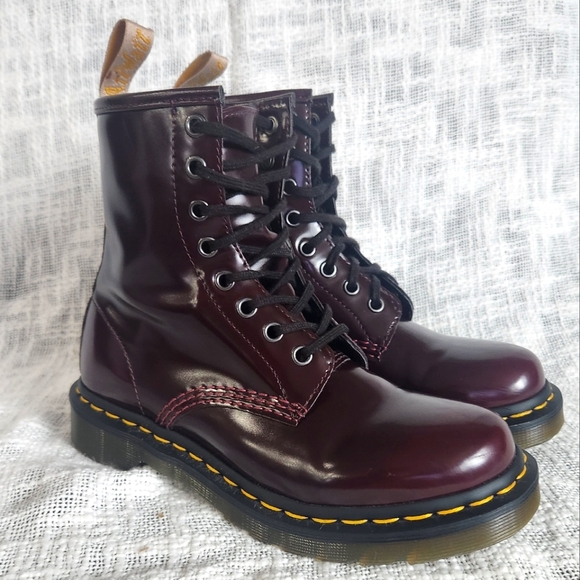 New Dr. Martens Cherry Red Air Wair Vegan RubOff 1460 Lace Up Boots - Picture 3 of 15